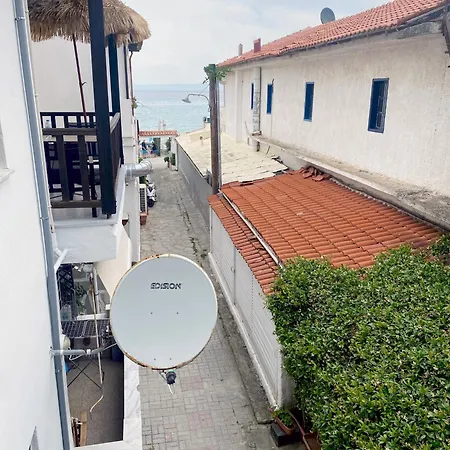 *new* Beachfront Sea View Apartment